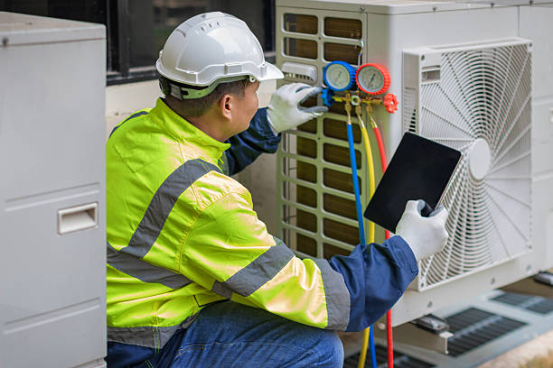 Professional Hvac technician working in Pilot Point, TX